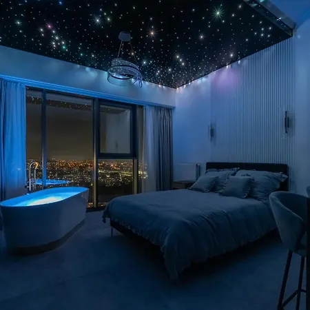 아파트 Hanza Tower Sky Lux 17th Floor