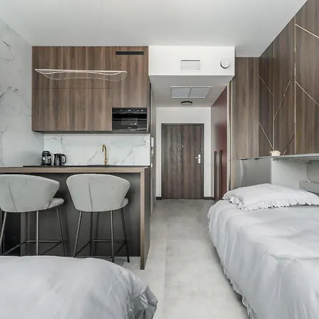 Hanza Tower Sky Lux 17th Floor