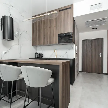 Hanza Tower Sky Lux 17th Floor 슈체친